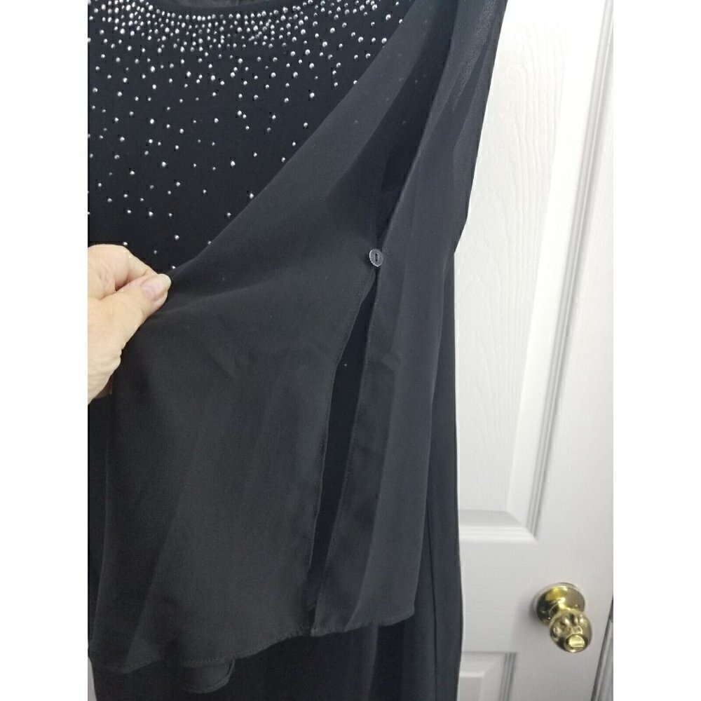 Teaberry Black Shift Dress With Peekaboo Sleeves And Metal Beading Size 14 - Picture 5 of 9